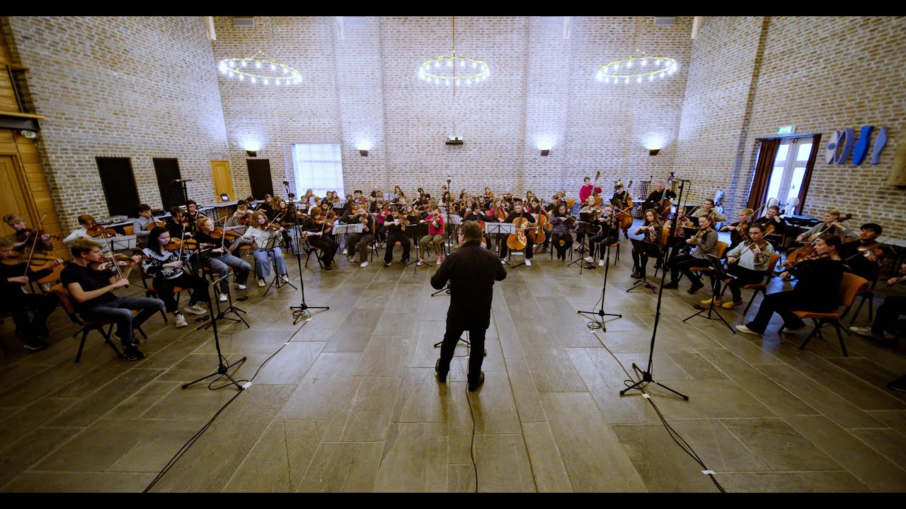 Folk & Strings av Gjermund Larsen