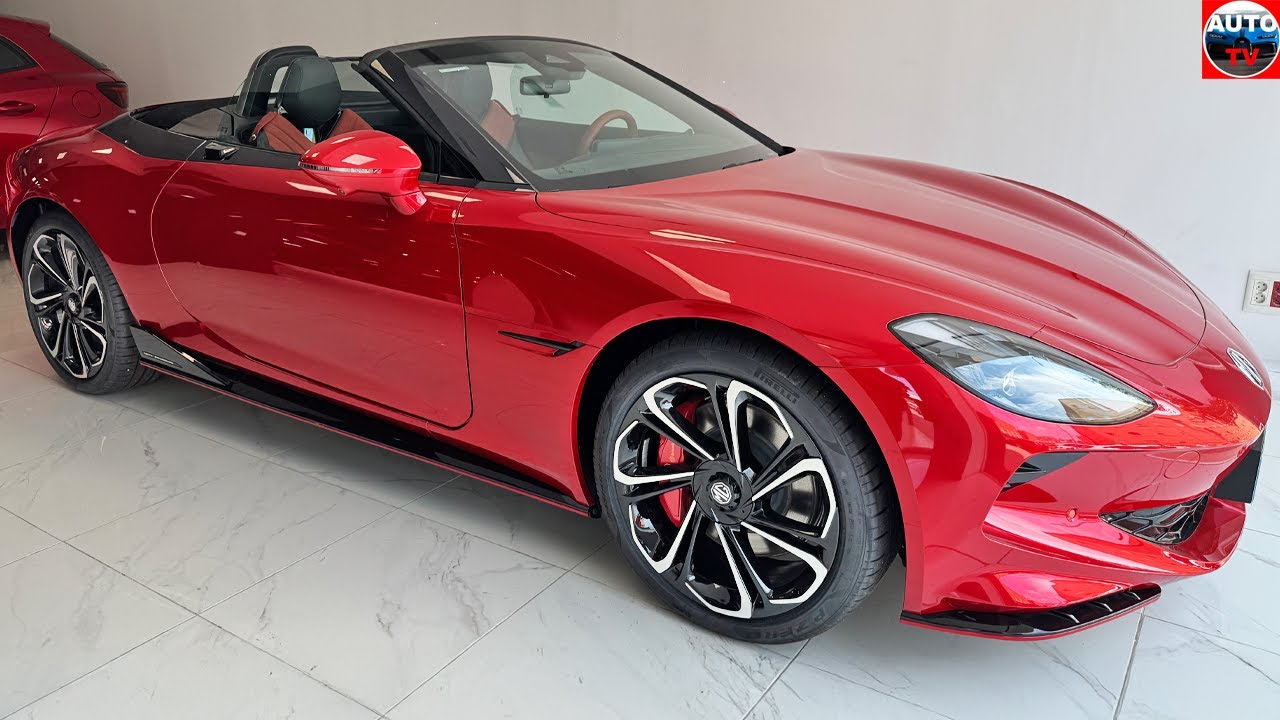 MG Cyberster 2025 - The 500HP Electric Beast with Lambo Doors!