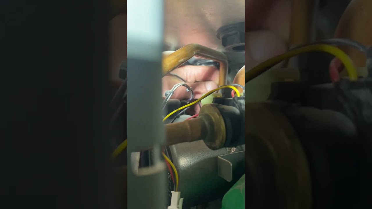 How to replace the Flow Turbine adapter on Worcester boiler - leaking flow sensor