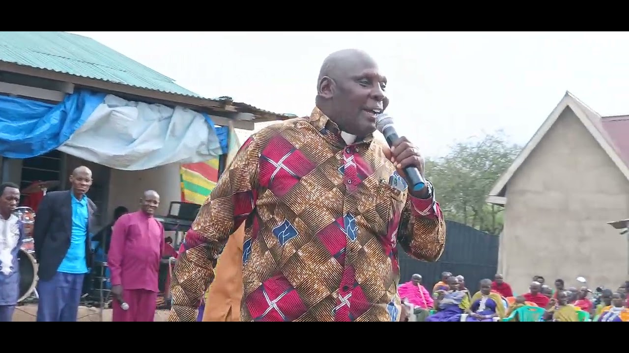 Watumishi wa Mungu watunzwe.
