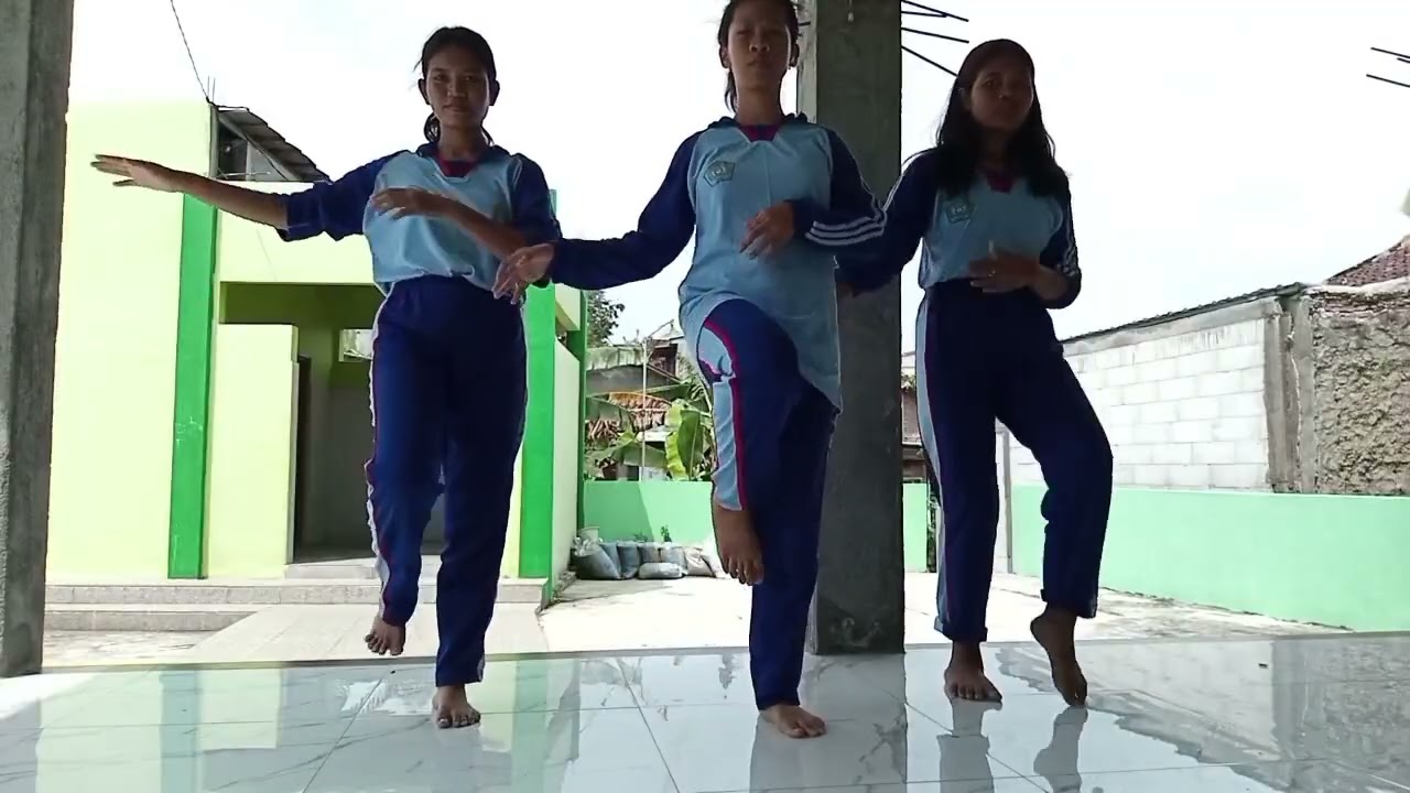 Tugas SENAM ANAK INDONESIA HEBAT, Kelompok 5(Kelia kasih A,Dania prenciska P,  Azahra nayla M)