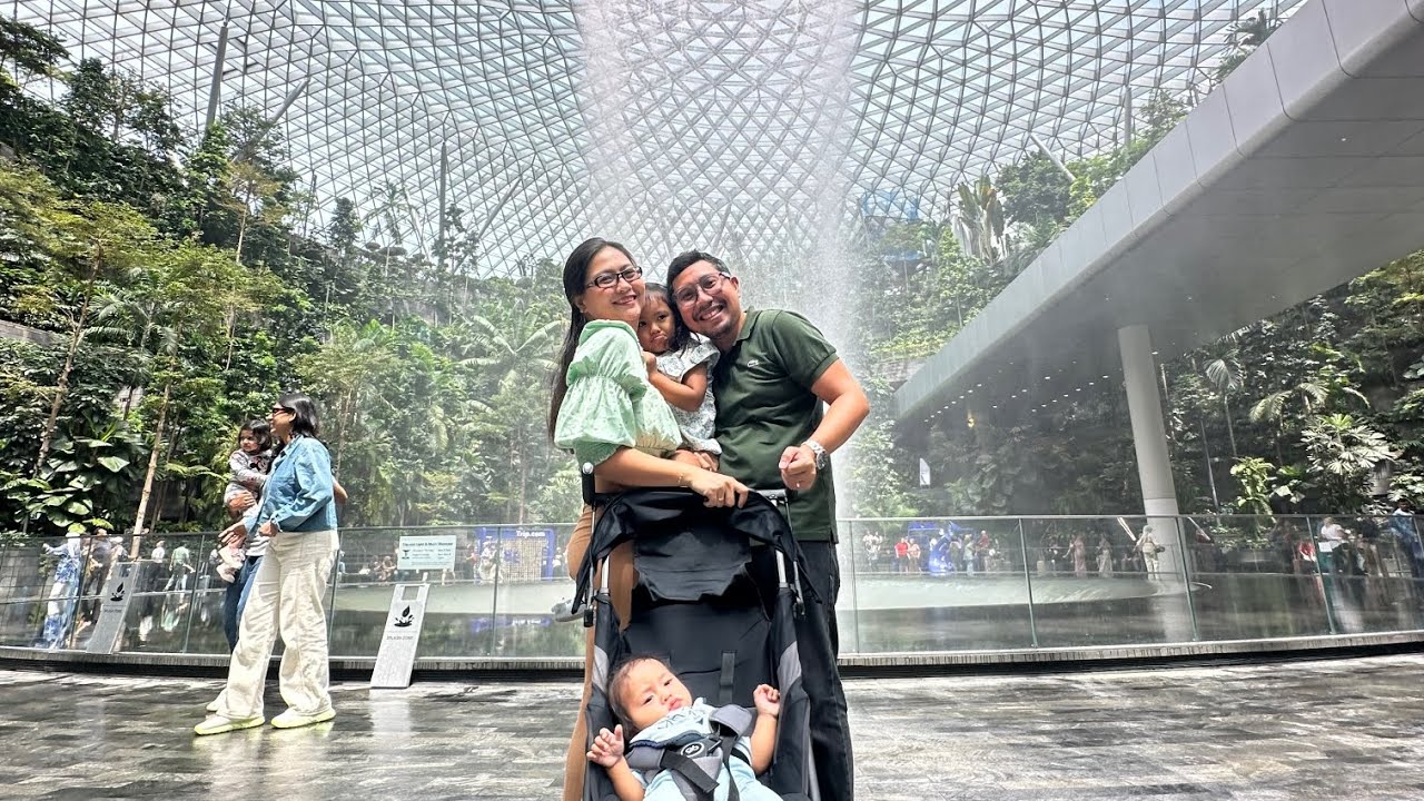 Singapore for 23 hours | The AdventuRets travel vlog
