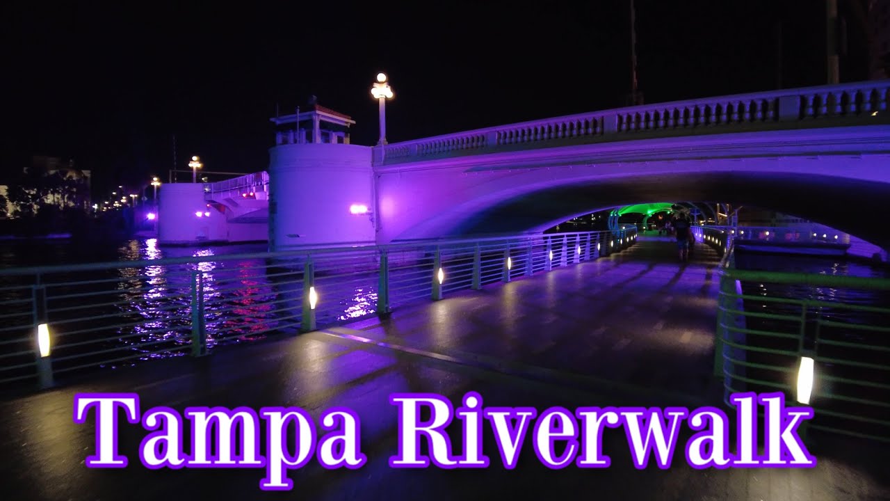 Evening Walk Tour at the Tampa Riverwalk