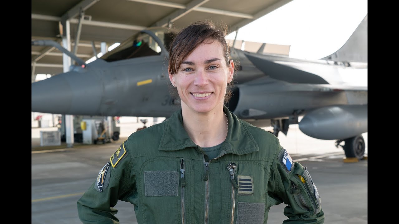 Découvrez l'armée De L'Air Et De L'Espace avec Claire, Pilote de chasse