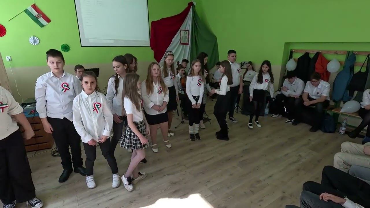 Az 5.A osztály ünnepi műsora