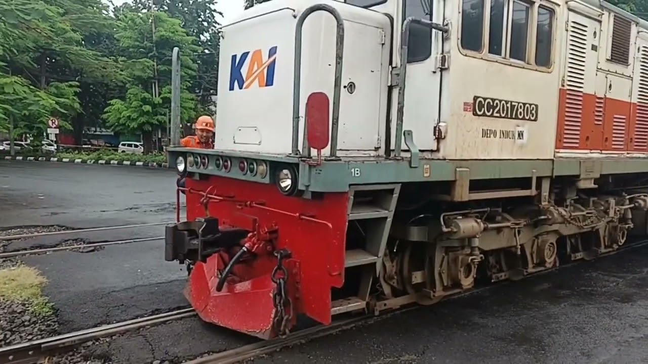 Hunting kereta Bareng Azka