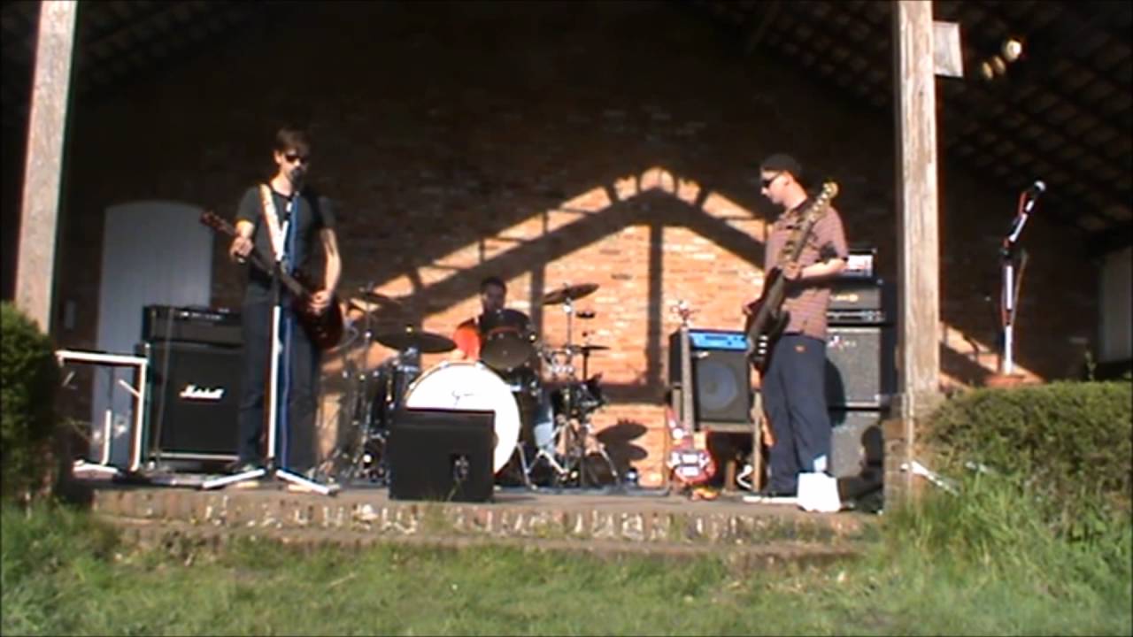 Hostile Universe - Into The Wild (Live)