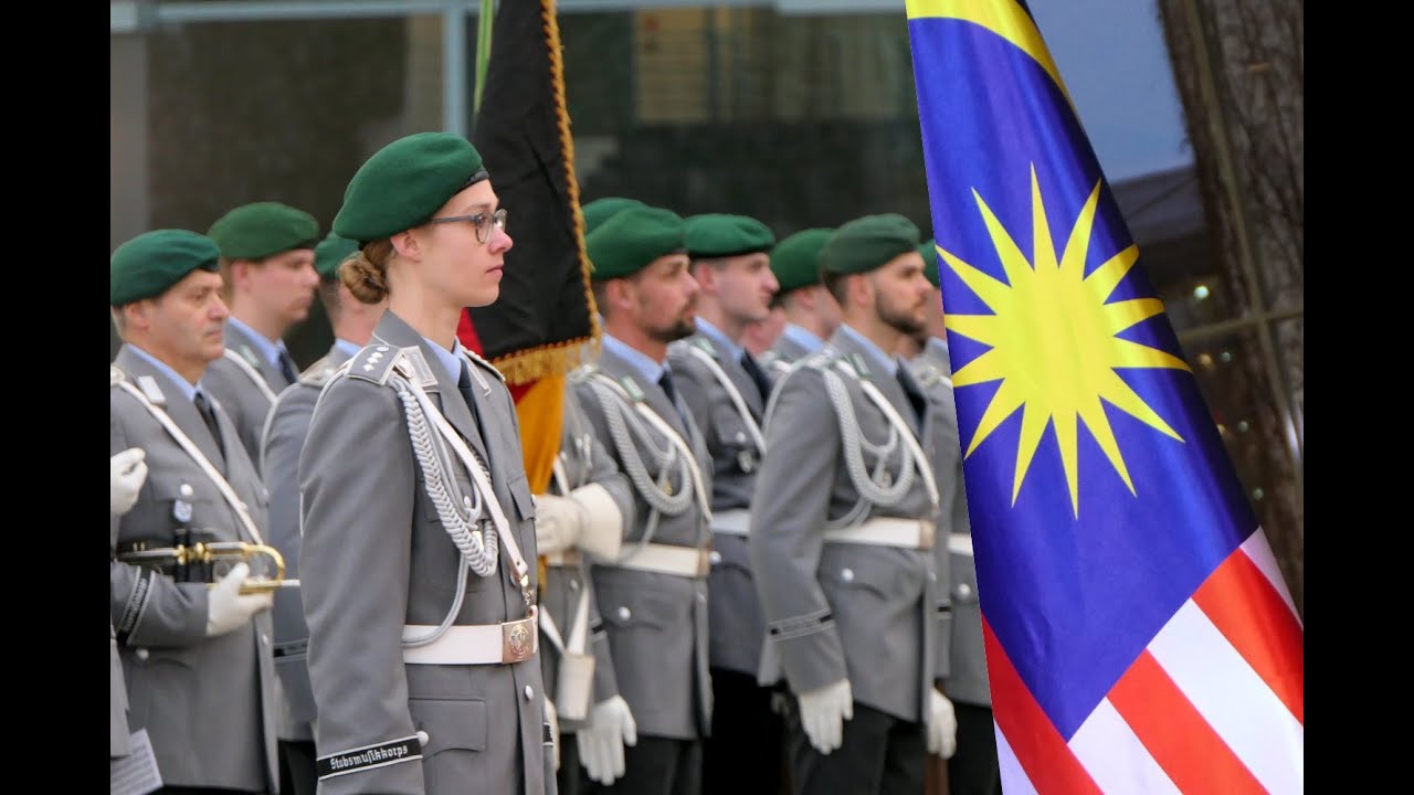 Militärische Ehren - Malaysias Premierminister - Ehrenkompanie