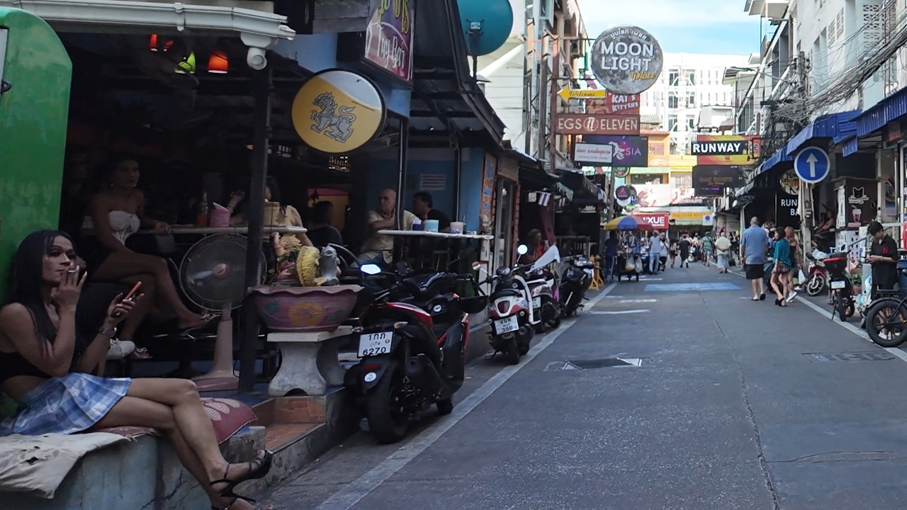 Pattaya Soi Honey Daytime, Thailand 4K 60FPS