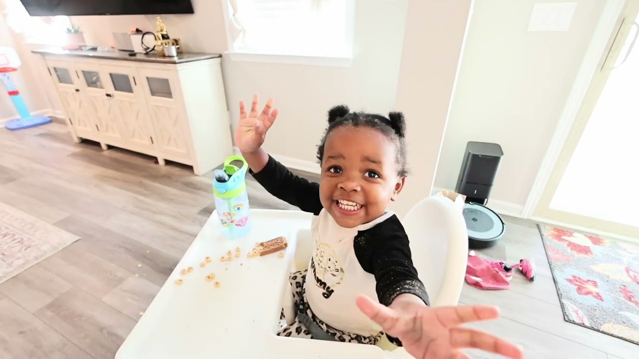 Is This the Perfect Mom Camera?! | Canon PowerShot V1 Test 