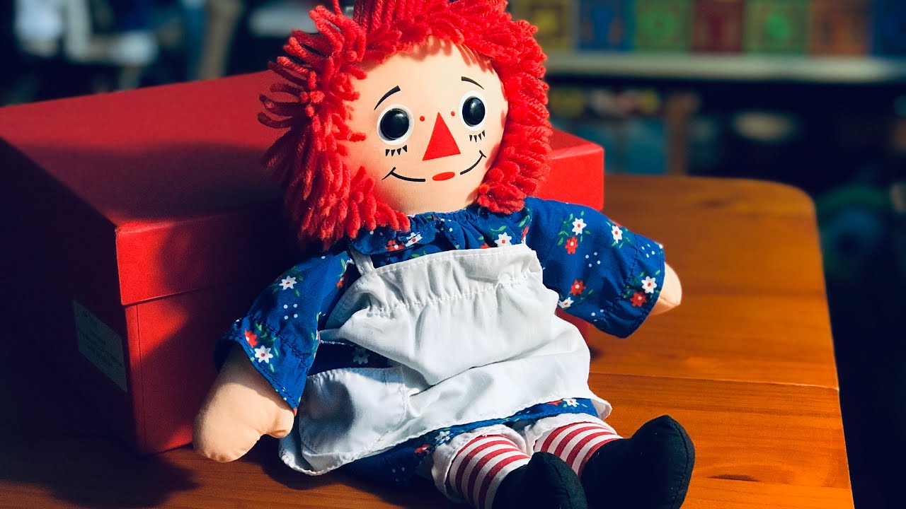 História e Análise da Boneca Raggedy Ann