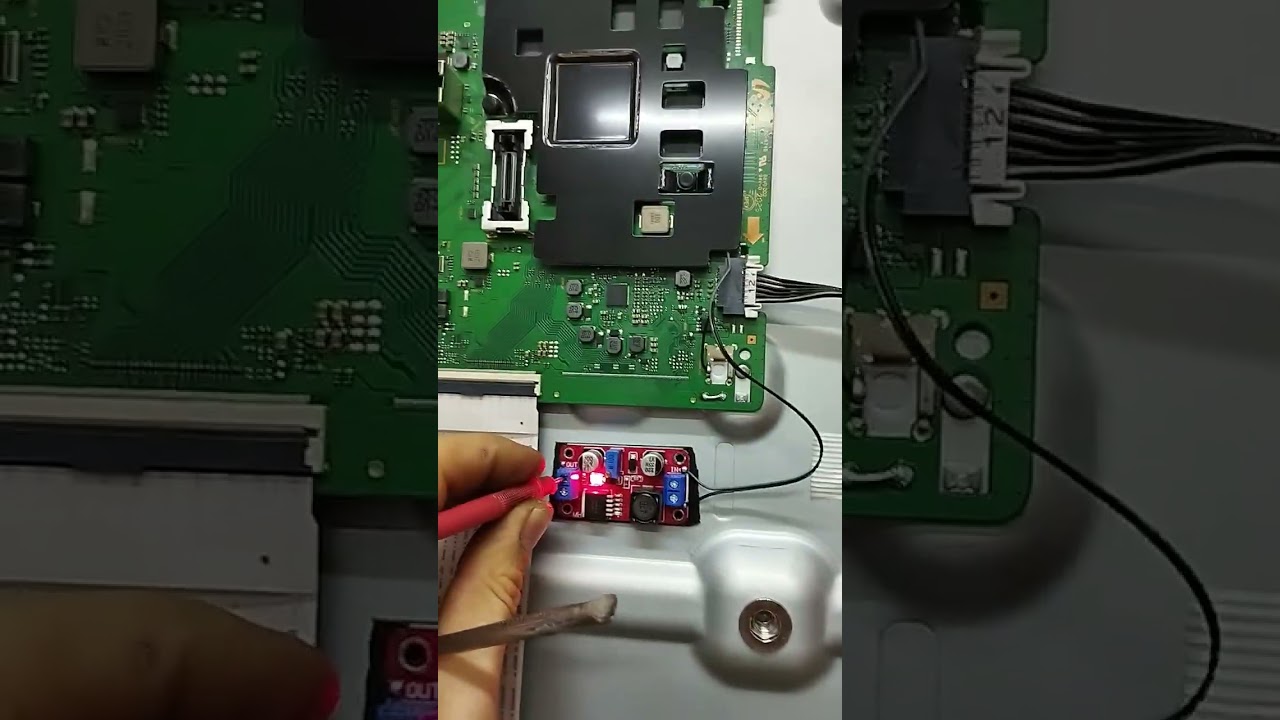 Дороботка SAMSUNG UE70TU7100U How to lower the voltage on the matrix #переделка #shorts