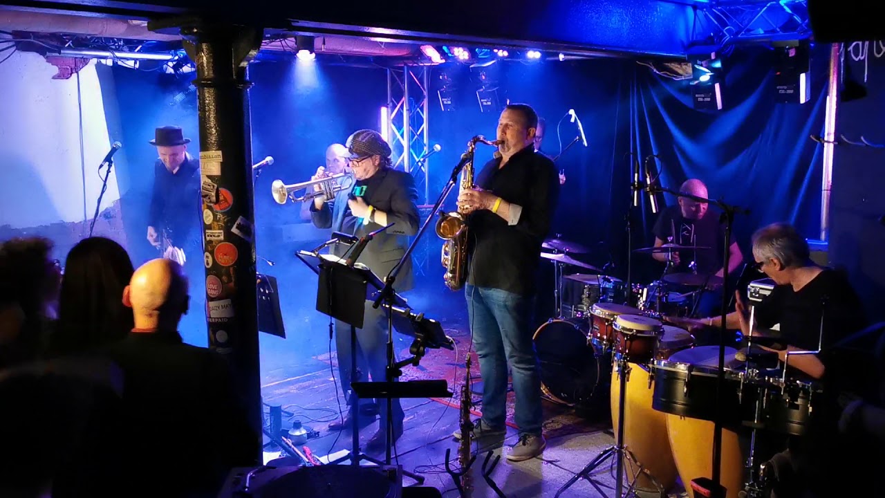 Die Hausband am 15.02.2020 im Frap&eacute; Aalen