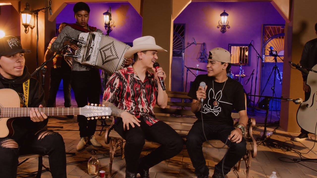 El Padrinito Toys, Régulo Caro - Vida Recia (En Vivo) (Official Video)