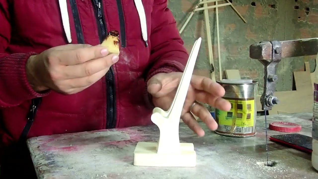 How to make a phone holder | The easiest way 