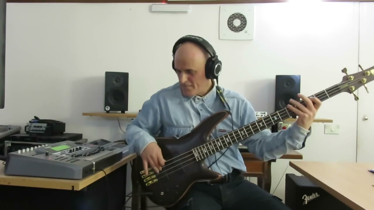 Extraterrestre (Eugenio Finardi) - bass cover
