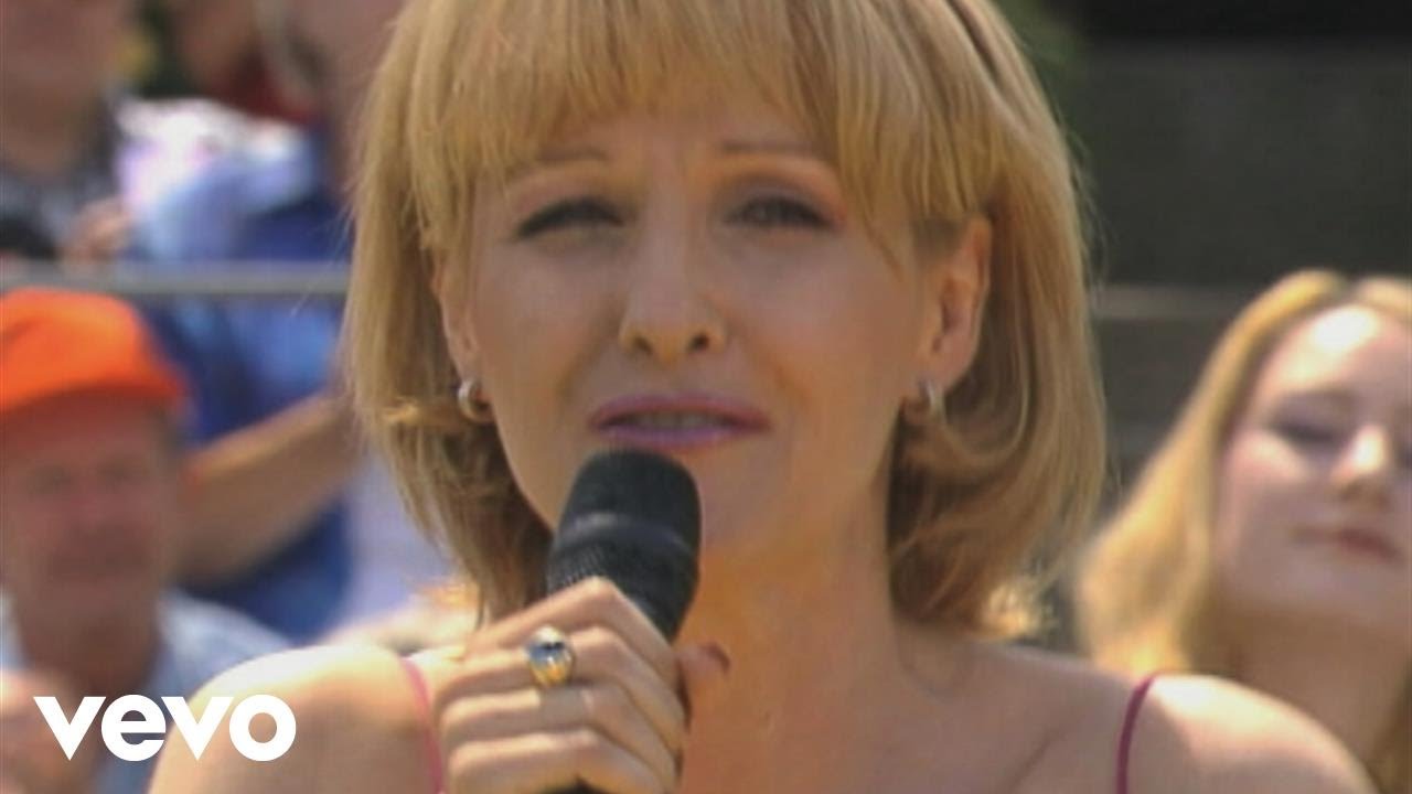 Kristina Bach - Rio de Janeiro (ZDF-Fernsehgarten 18.06.2000) (VOD)