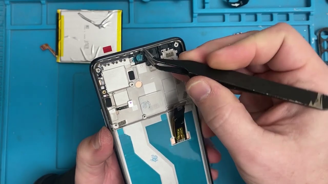 Screen Replacement for a Motorola Edge 2022 (XT2205)