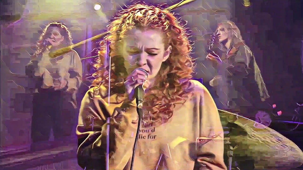 Dennyiah - Carry my soul (live) ft. Martin Valihora
