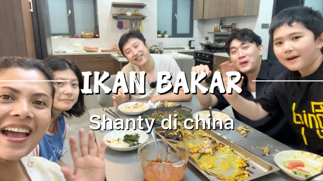 HABIS BENERIN RUMAH ADEK PULANG MASAK IKAN BAKAR PEDES MANIS,LIHAT RIAKSI KAMI MAKAN YOK