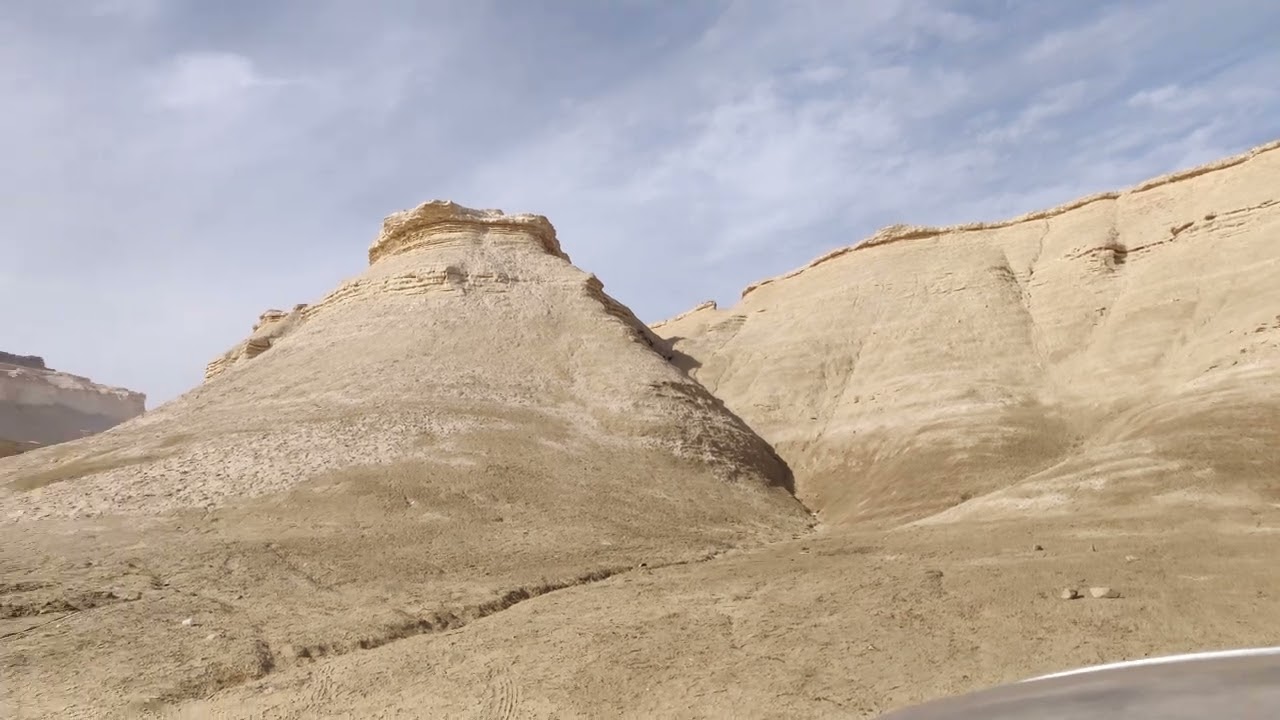 Exploring Masada Marl Formations Near the Dead Sea - Like exploring Mars on Earth 😱