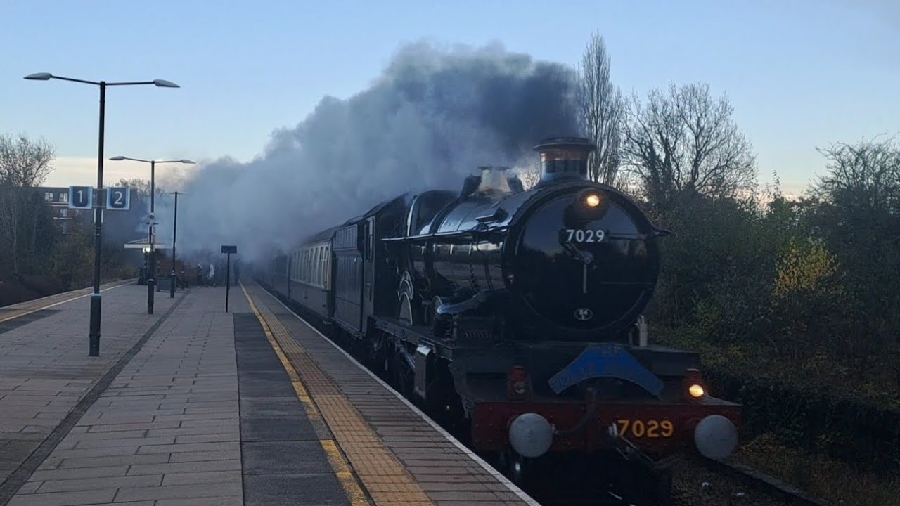Just a day chasing Vintage Trains The Polar Express with 7029 Clun Castle & 47773 29th November 2025
