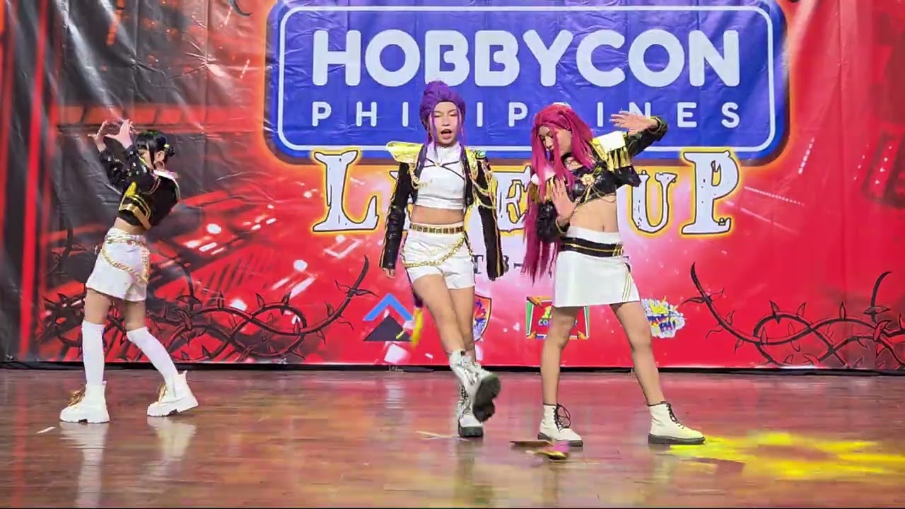 KPOP Demon Hunters Huntr/x Wearing Black Golden Dance #rumi #mira #zoey #huntrix #viral #trend