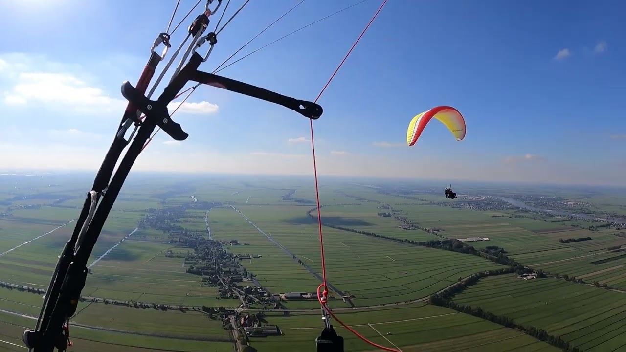 Noordeloos - The Netherlands - 05-10-2024 - 14:56 - Maurik Paragliding