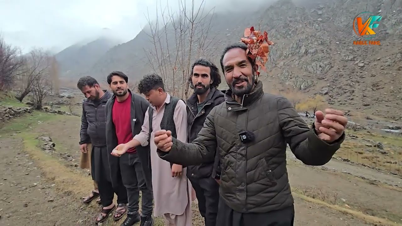 آماده کردن بولانی چکنی و سمبوسه برای افطار در طبیعت آزاد