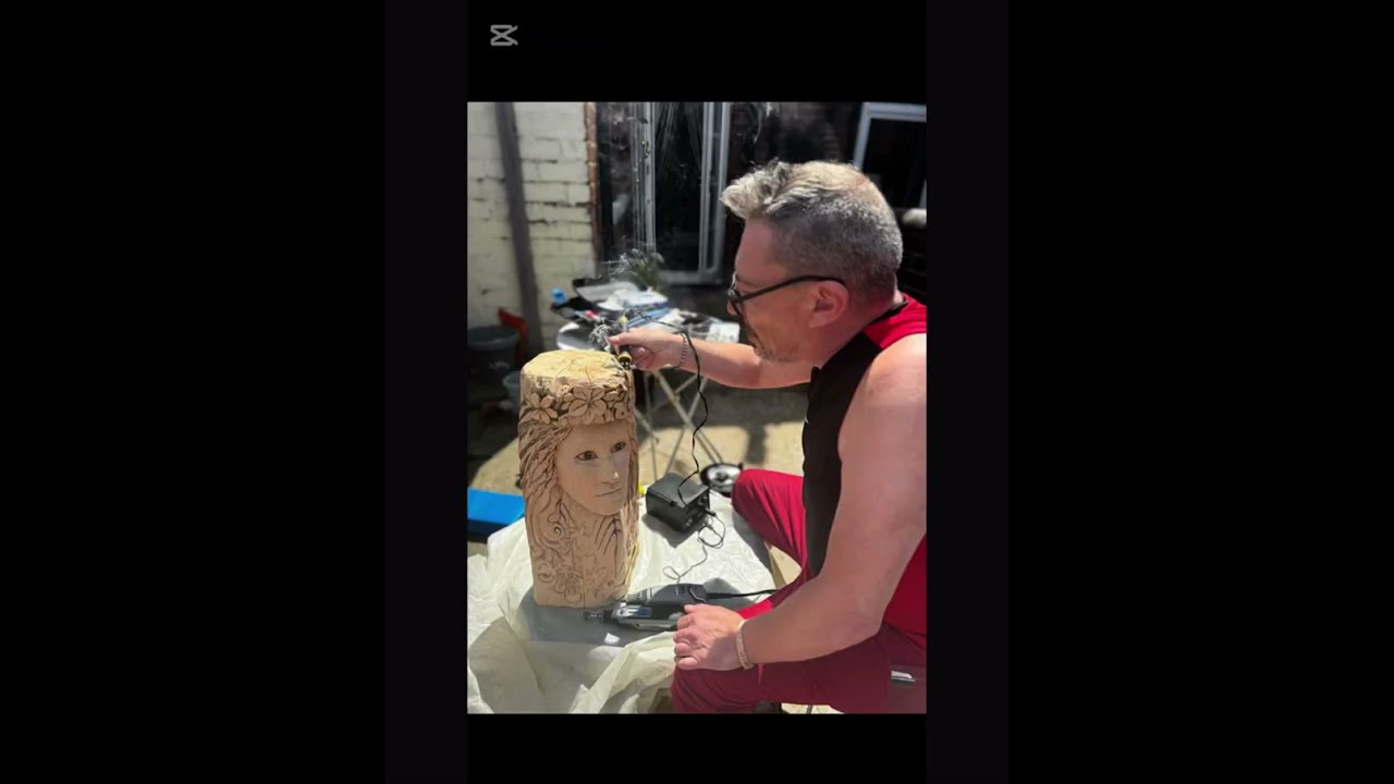 Carving &lsquo;Gaia&rsquo; from a 25kg piece of oak