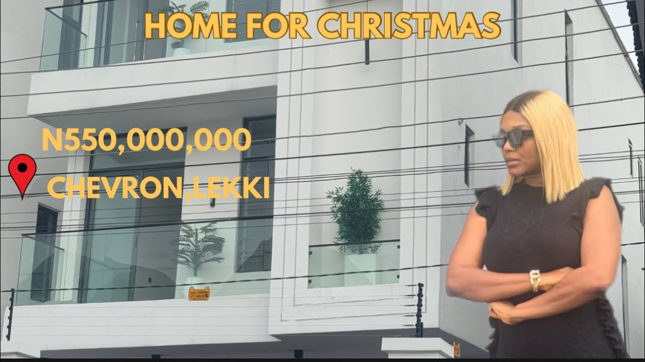 I toured your Home for Christmas with indoor pool‼️‼️‼️#diaspora #luxuryhomestour #fyp #hometour 