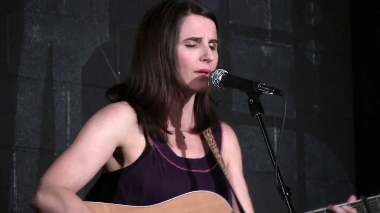 Nicole Gordon - Down Down - Live at McCabe's