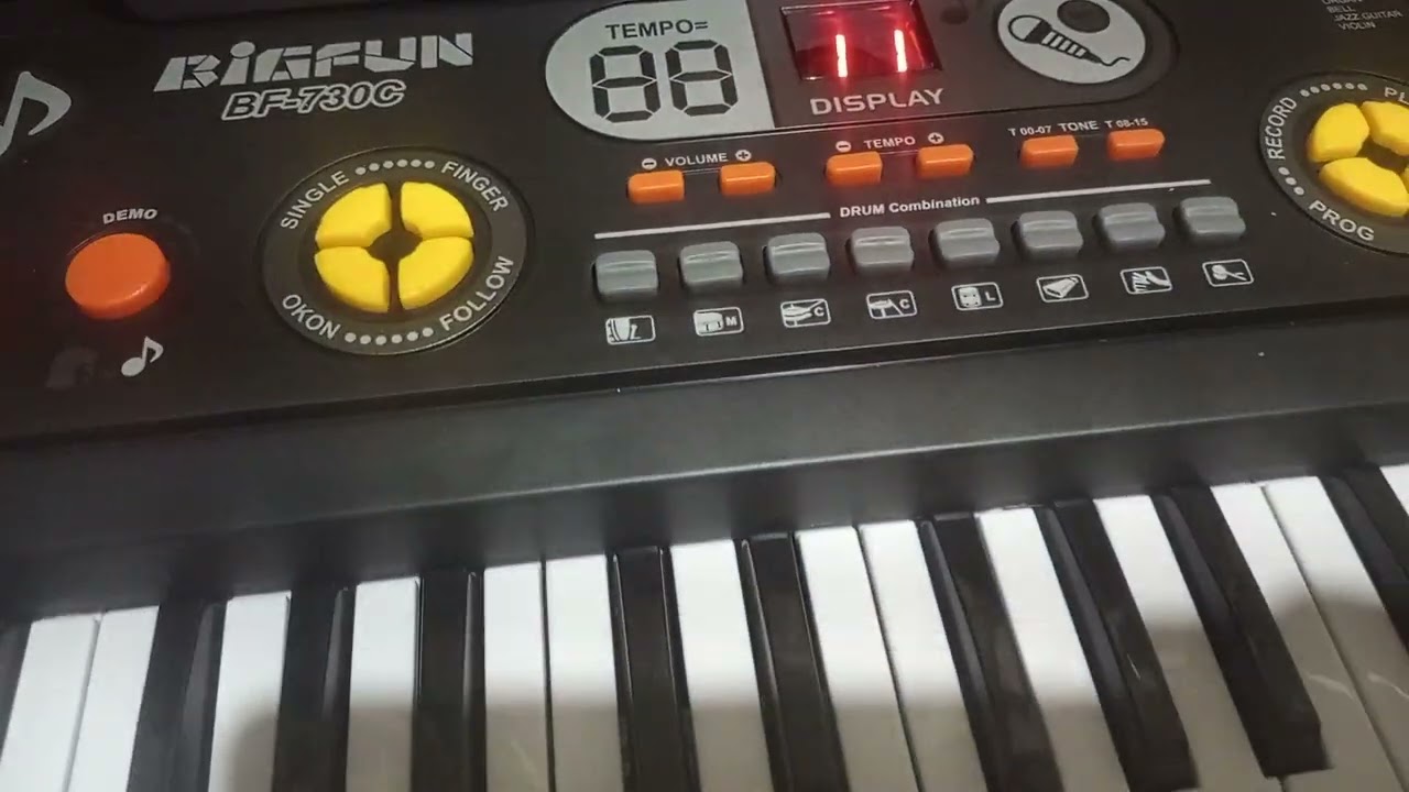 demostrarndo teclado bigfun BF 730c que eu comprei gostei muito bom pra iniciantes 👍✍️🙏🔔