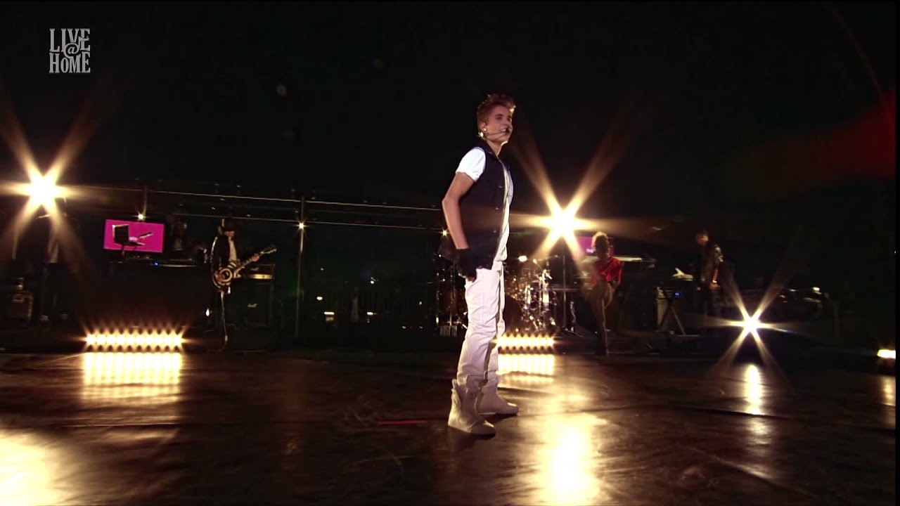 Justin Bieber - Justin Bieber - Montparnasse Tower - Part 1 - Baby, All around the world