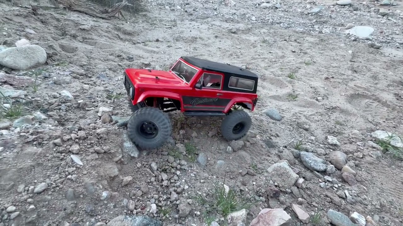 Redcat Ascent Power Wagon vs Hobby Plus Rushmore V3