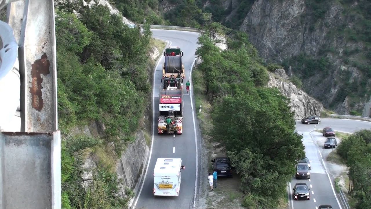 Convoi exceptionnel Wipfli-Garaventa/Route d'Anniviers Epingles au départ de la route