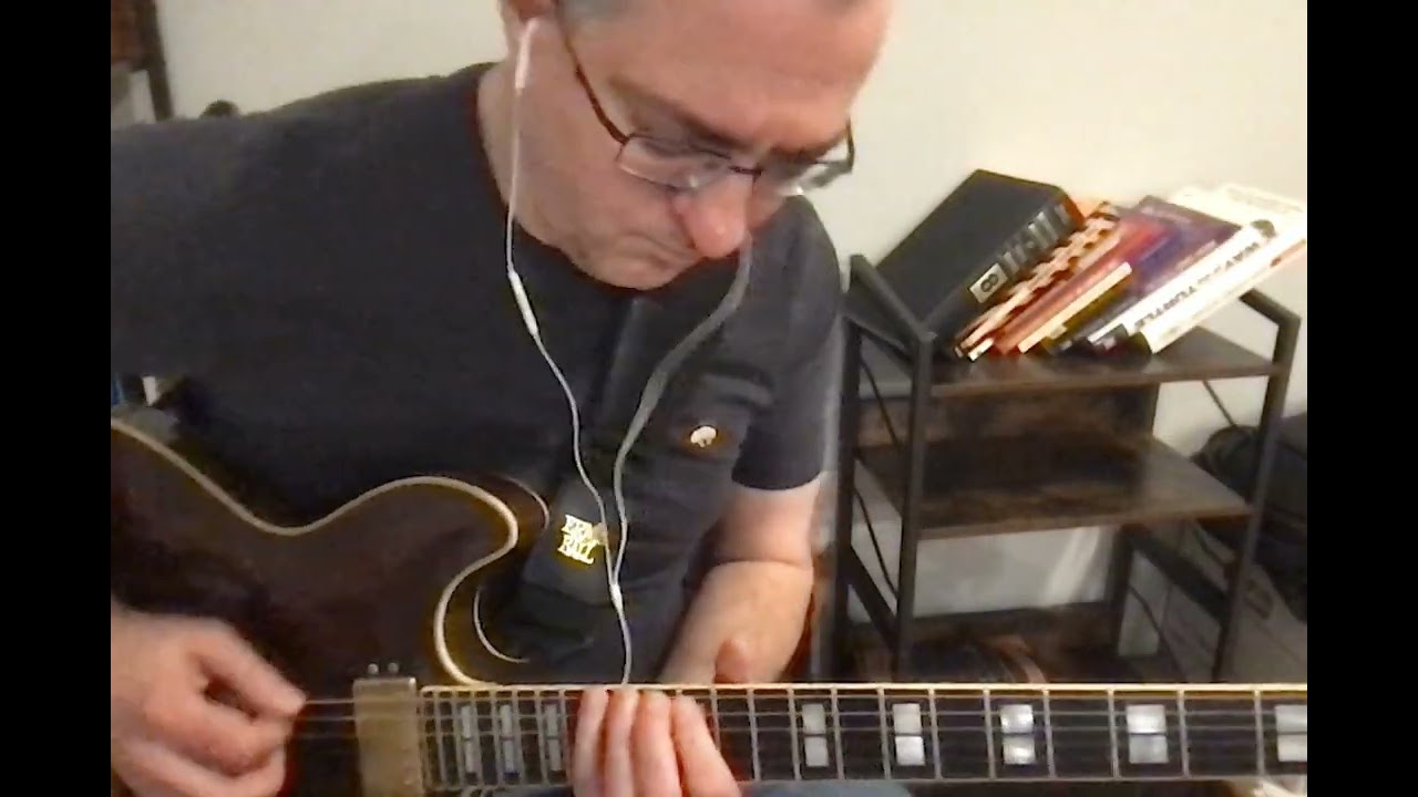 Day 1658 Noodling on a Turnaround when I should be walking bass