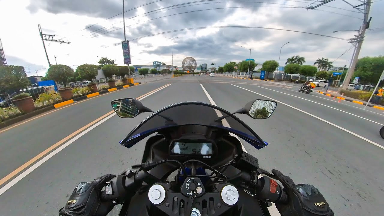 Motorcycle Ride POV | Monumento to MOA via EDSA | R15 v3 | Insta360 One X2