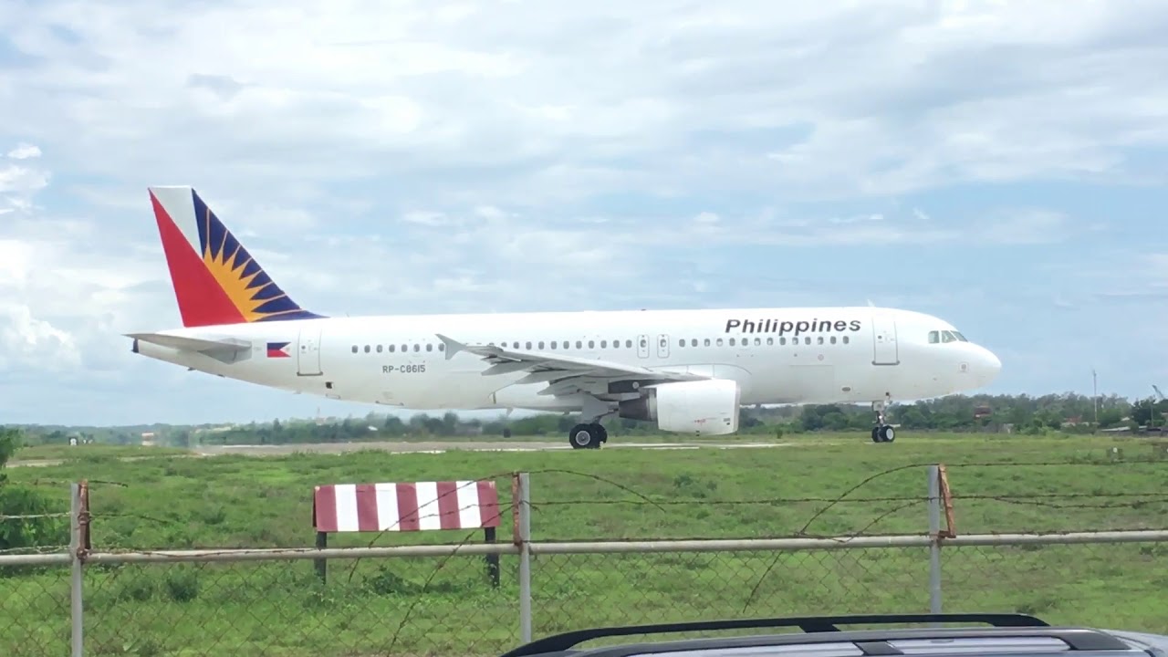philippine airlines a320  amazing take off at laoag international airport