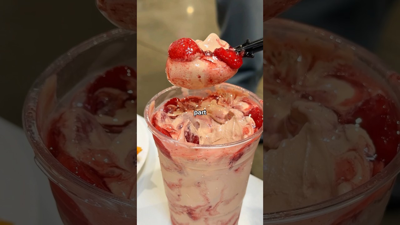 Trying Costco&rsquo;s NEW Strawberry Sundae w/Chocolate Ice Cream 🍫🍓 #costco #foodreview #tastetest