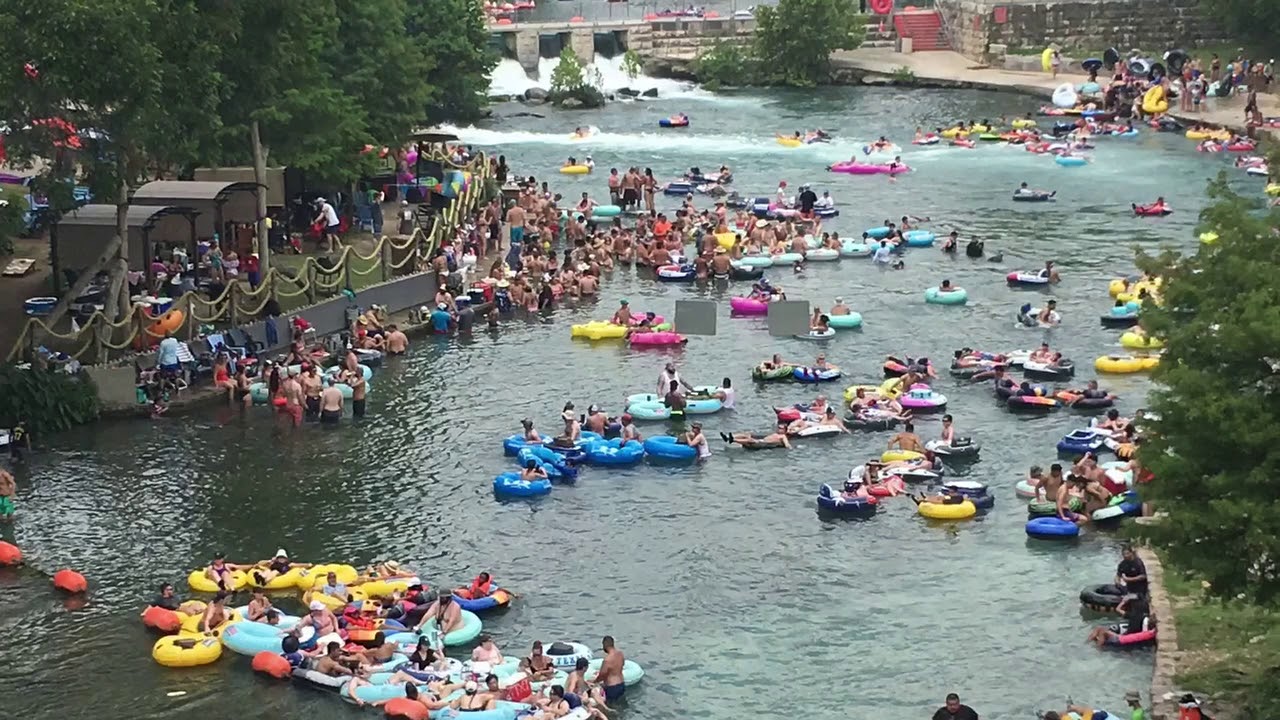 Rolling on the River | Tubing in New Braunfels