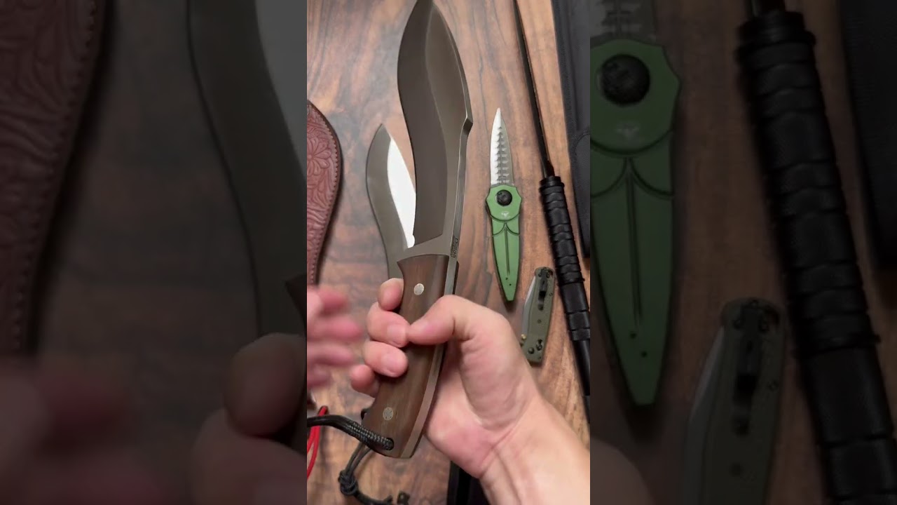 Do you want one?#fly #knife #knives #blade #camping #tools #outdoors #hunting #knifelife