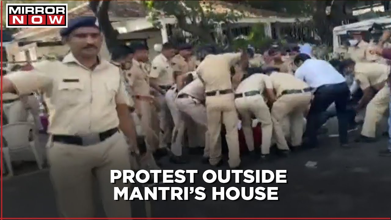 Protest at Maharashtra Mantri's residence; Few protesters detained by Mumbai police