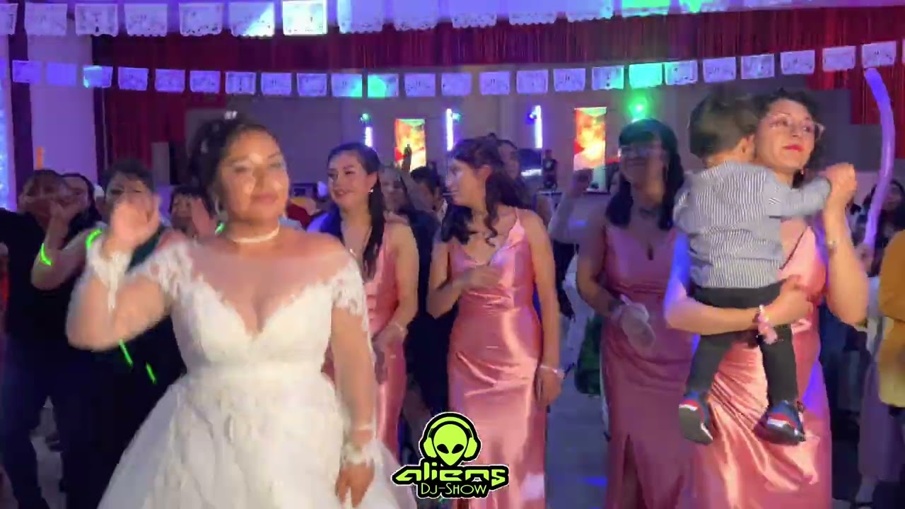 Las Mejores Bodas Brenda y Eder Salón los Tulipanes Toluca #Aliens Dj Show contacto 7292867760