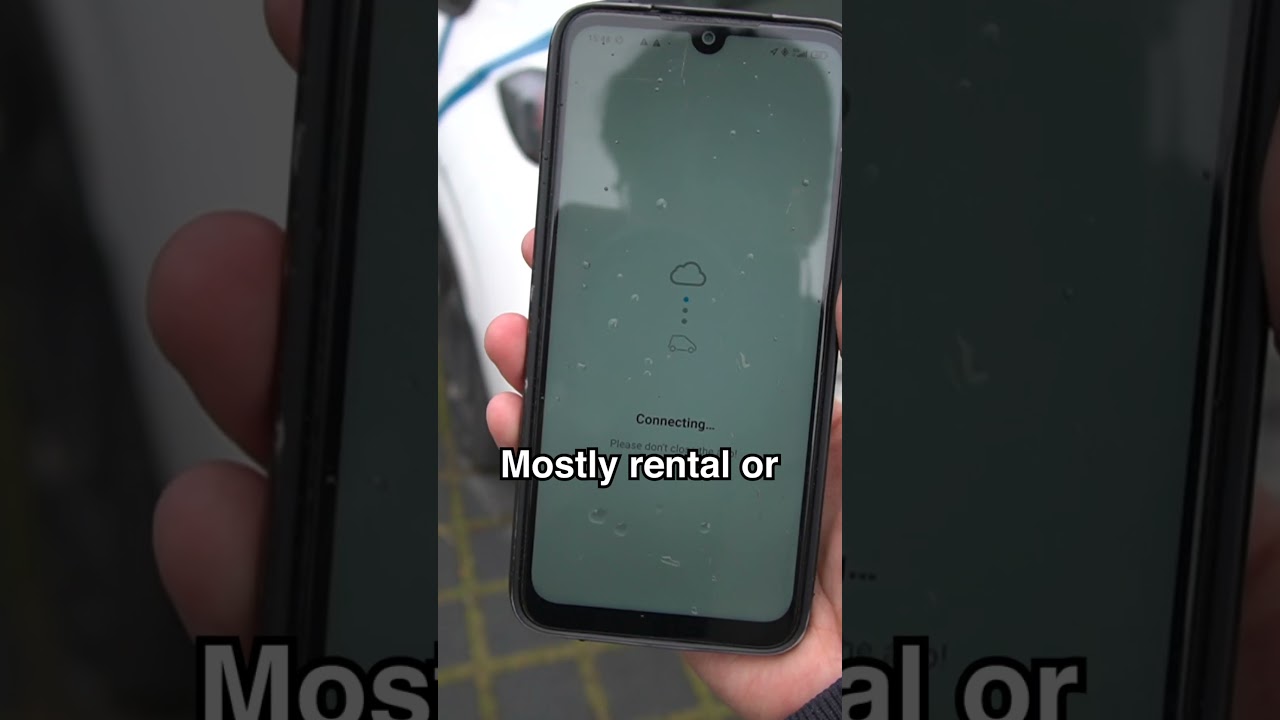 Странная наклейка на немецкой машине 