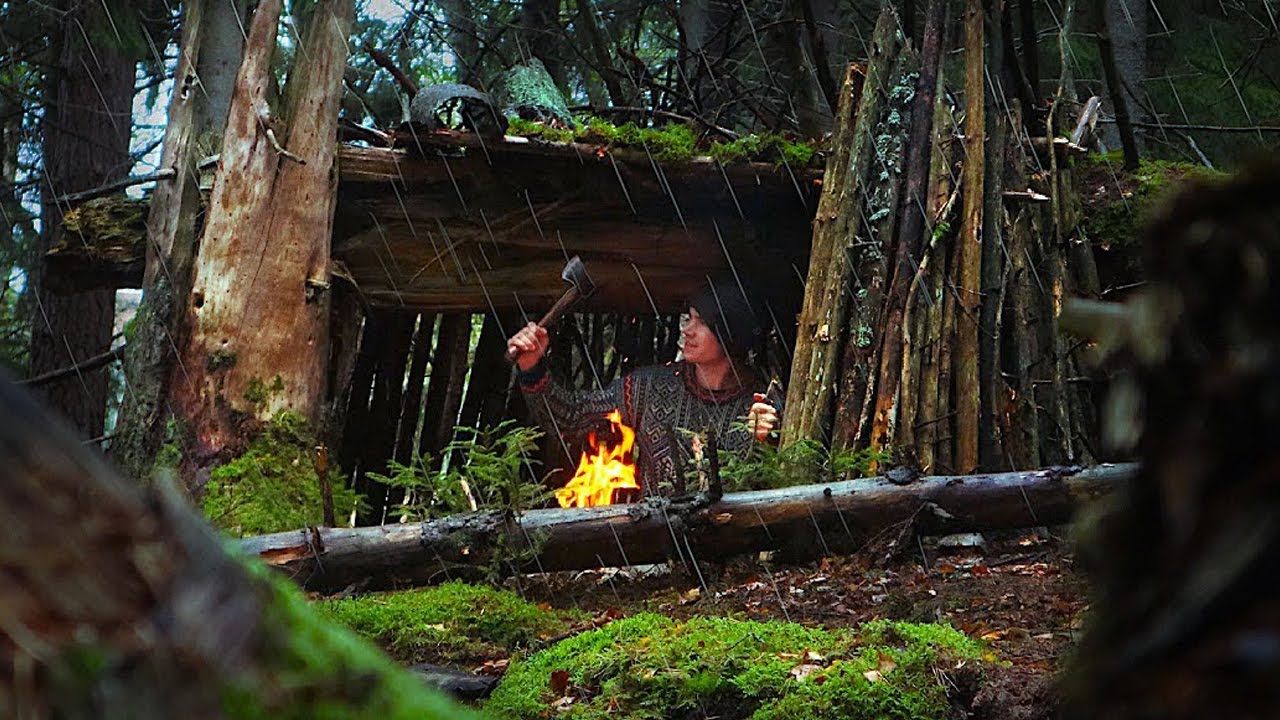 3 Days in the Rainy Autumn: Building a Survival Shelter