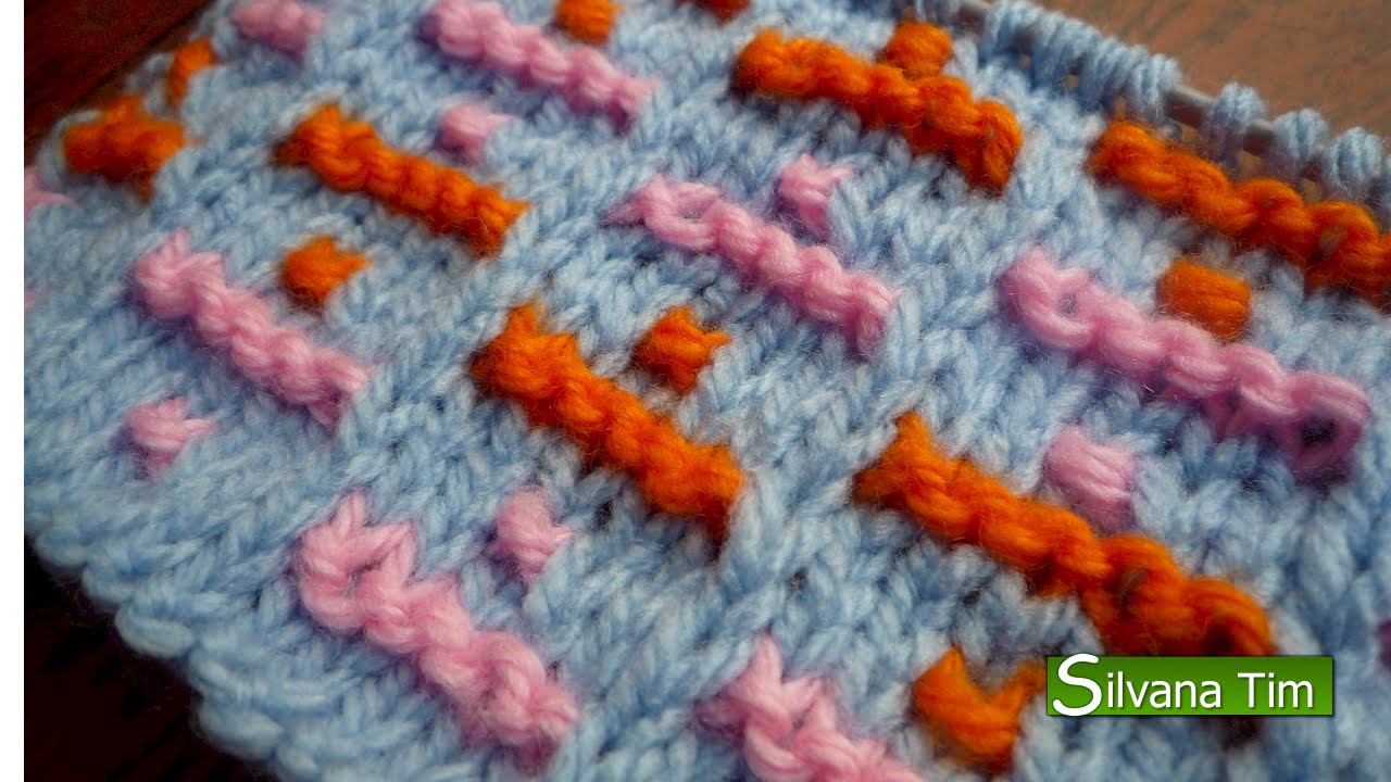 Tejido con dos AGUJAS con tecnica JACQUARD. PUNTO - GUION con lana de 3 colores / silvana tim # 81