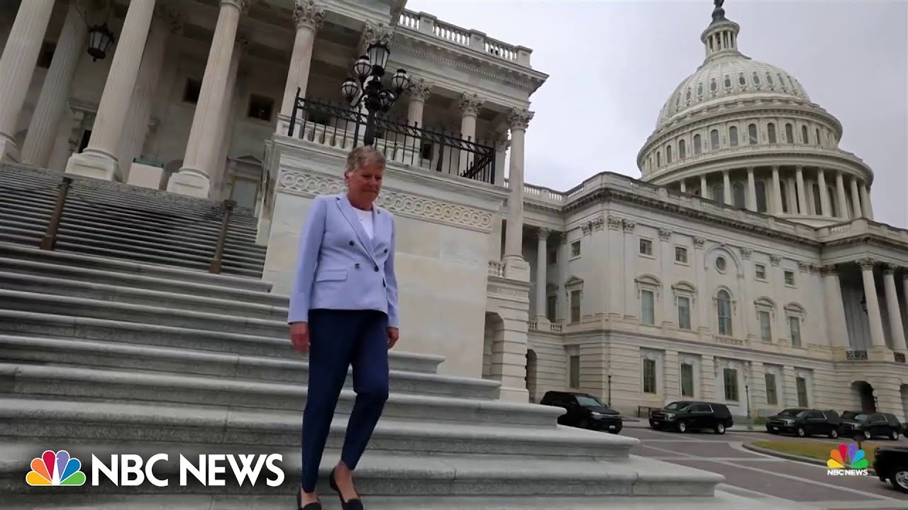 At least 100 members of last Congress were descendents of slaveholders, Reuters finds