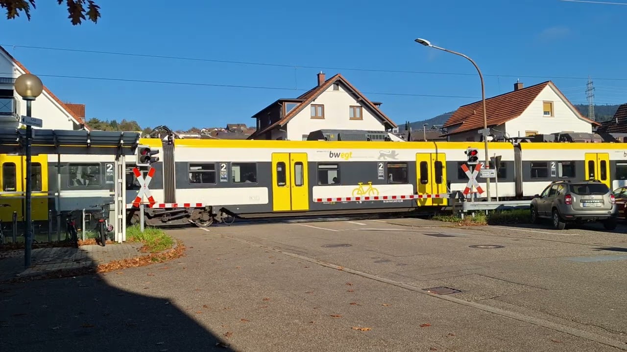 [4K] Bahnübergang Gaggenau, Friedhofstraße - EBÜT 80