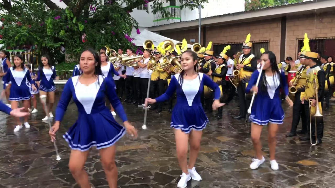 Cachiporras San Antonio Pajonal -La cumbia es una hembra